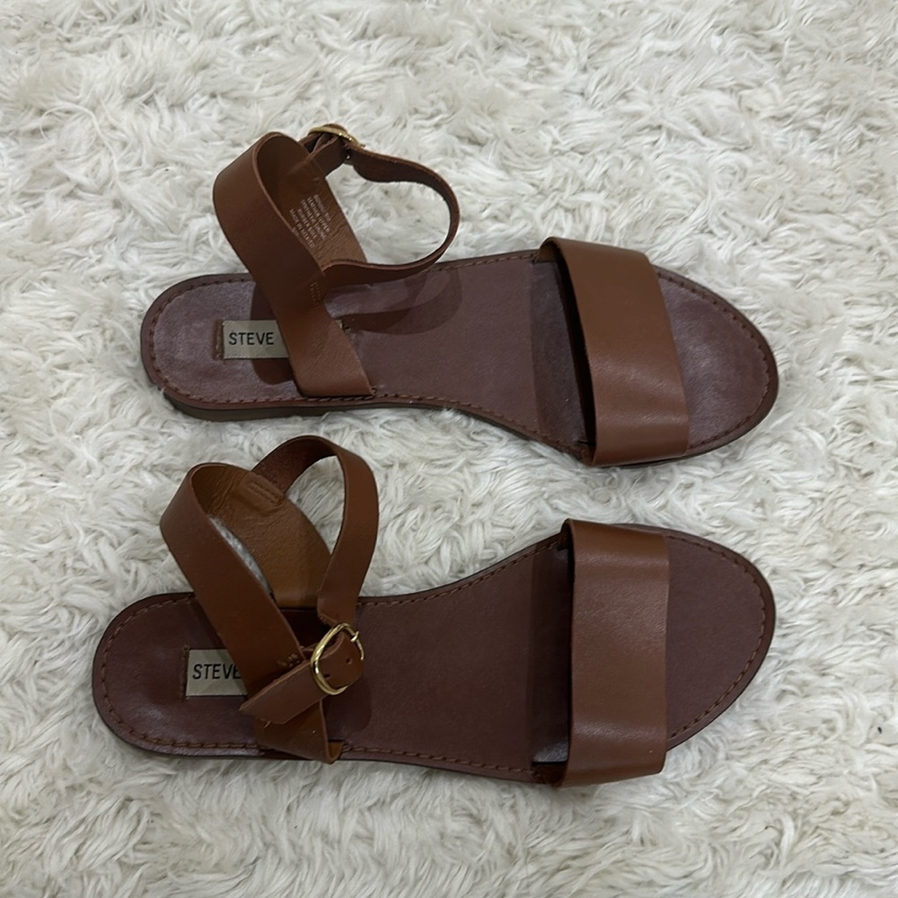 STEVE MADDEN sandals